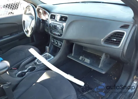 2013 Chrysler 200 Touring из США, поврежденный, VIN 1C3CCBBG6DN727778